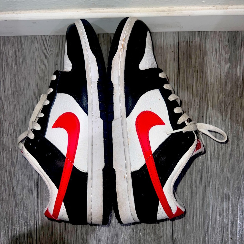 Nike pandas red swoosh